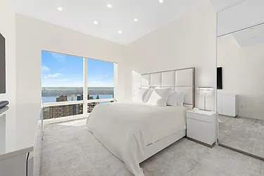 Rented by Sotheby's International Realty