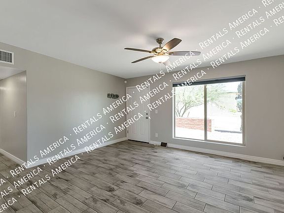 4th image of 4000 W Orangewood Dr