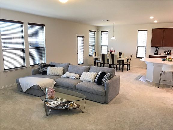 3rd image of 1700 Garamond Ln