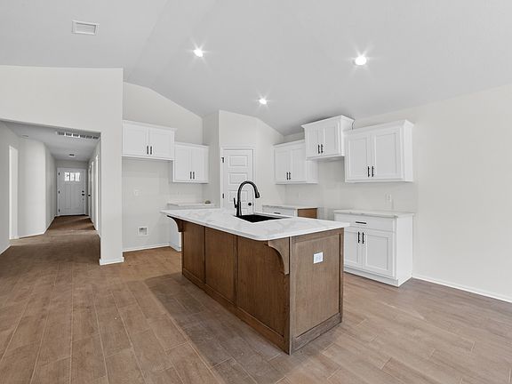 3rd image of 6517 S Butternut Ave