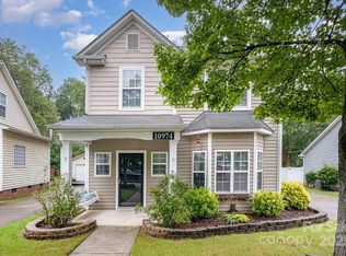 10974 Heritage Green Dr, Cornelius, NC 28031