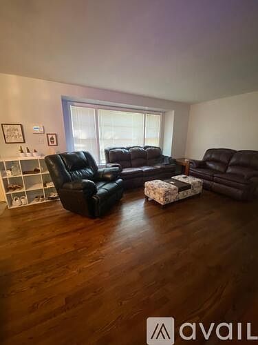 1st image of 164 Roger White Dr