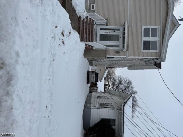 Front Street Estates & Fine Homes