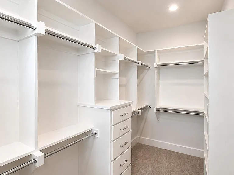 3529 Asbury St — Photo 34