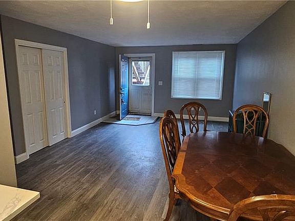 4th image of 3399 Post Rd APT 20