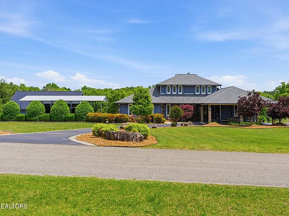 3rd image of 401 Gholdston Dr