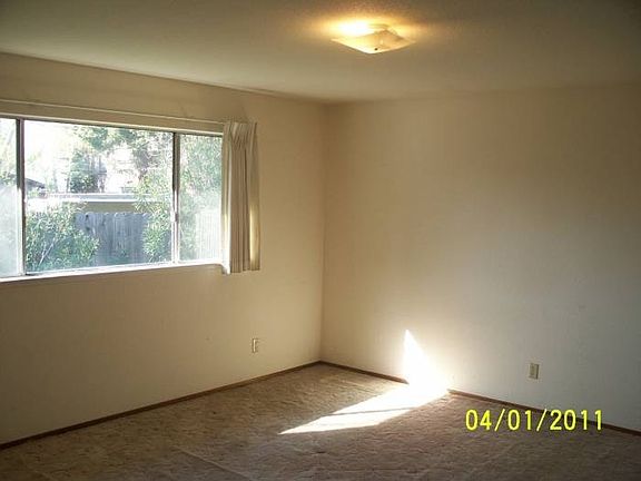 5th image of 4928 Saddlerock Way