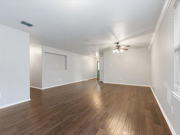 4th image of 13100 Barbarosa Dr