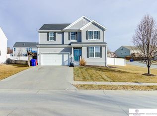 16124 Cary St, Omaha, NE 68136