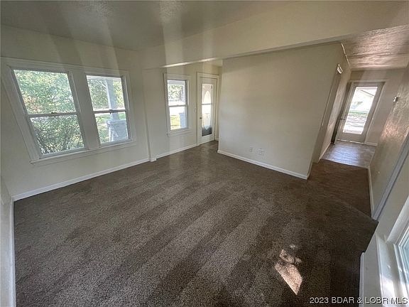 2nd image of 146 Camden Ave