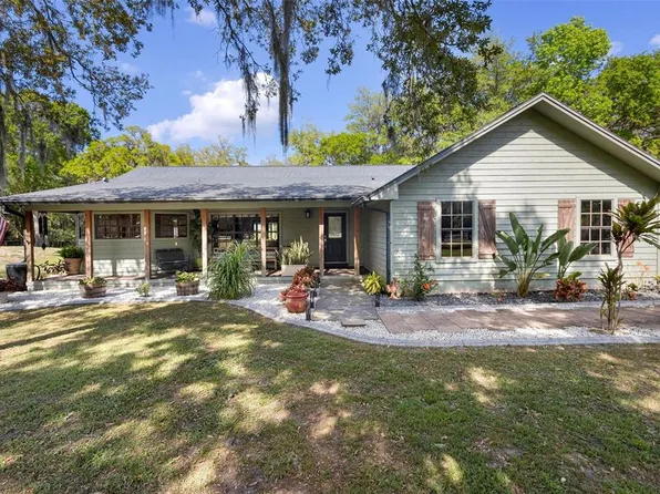 321 N Jungle Rd, Geneva, FL 32732