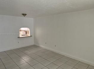 17255 SW 95th Ave APT 206, Palmetto Bay, FL 33157