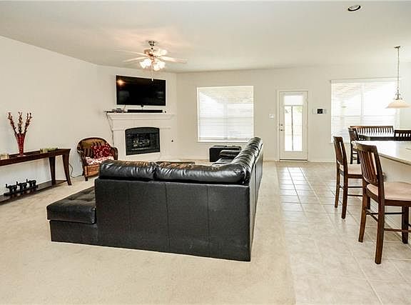 4th image of 2628 Waterdance Dr