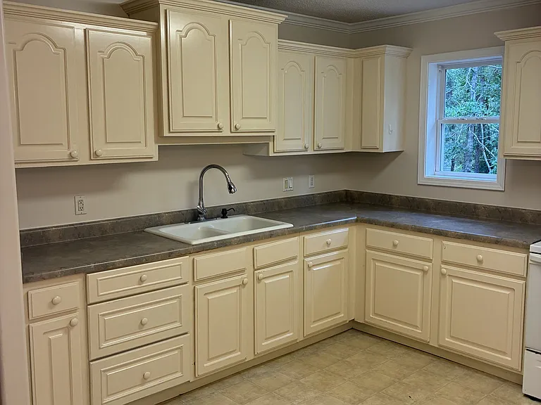 820 Deer Trail Ln — Photo 7