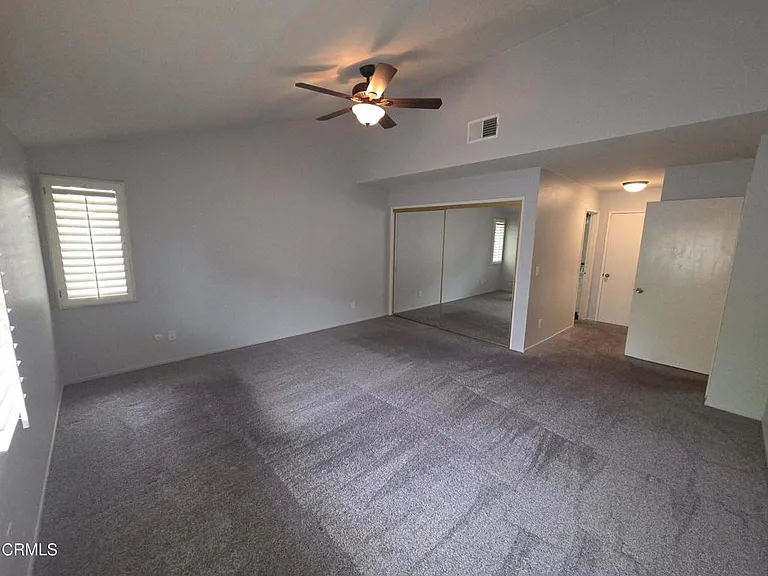 204 Cordova St — Photo 16