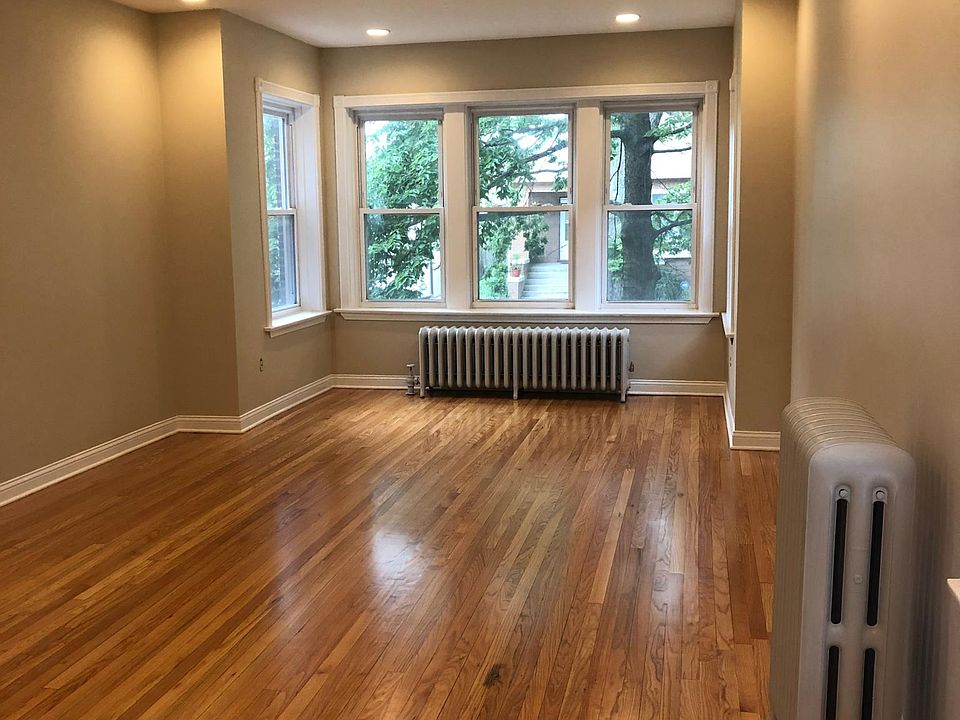 1st image of 5728 N Maplewood Ave #1