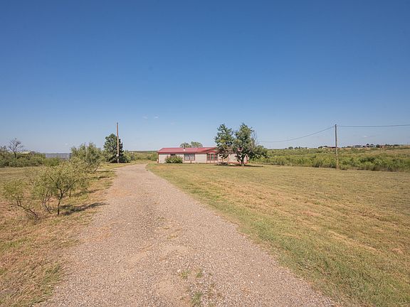3rd image of 3600 Marshal Dr