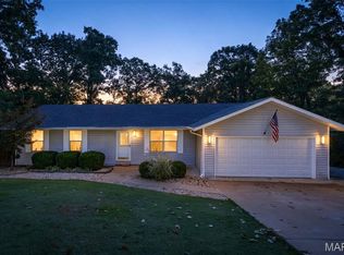2160 Forest Ln, Arnold, MO 63010