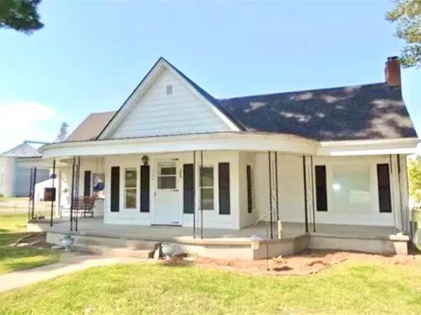 308 S 2nd St, Hopkins, MO 64461