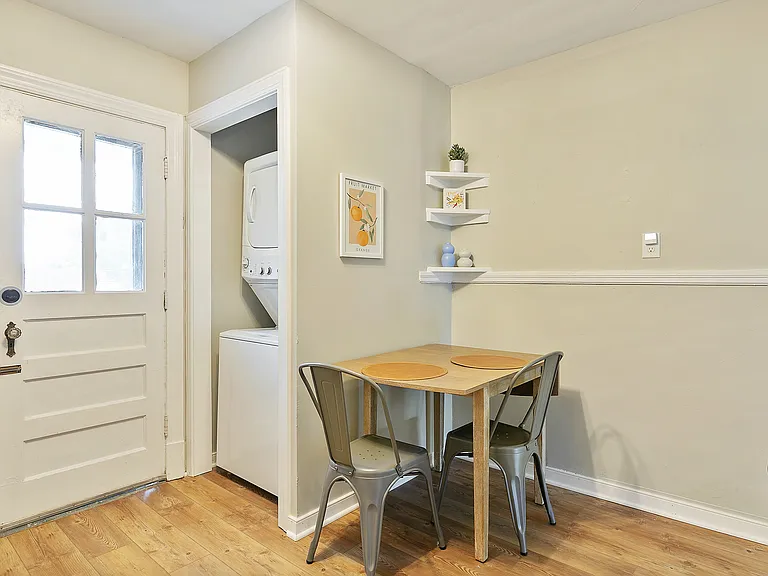 1207 Westbrook Ave #1 — Photo 8
