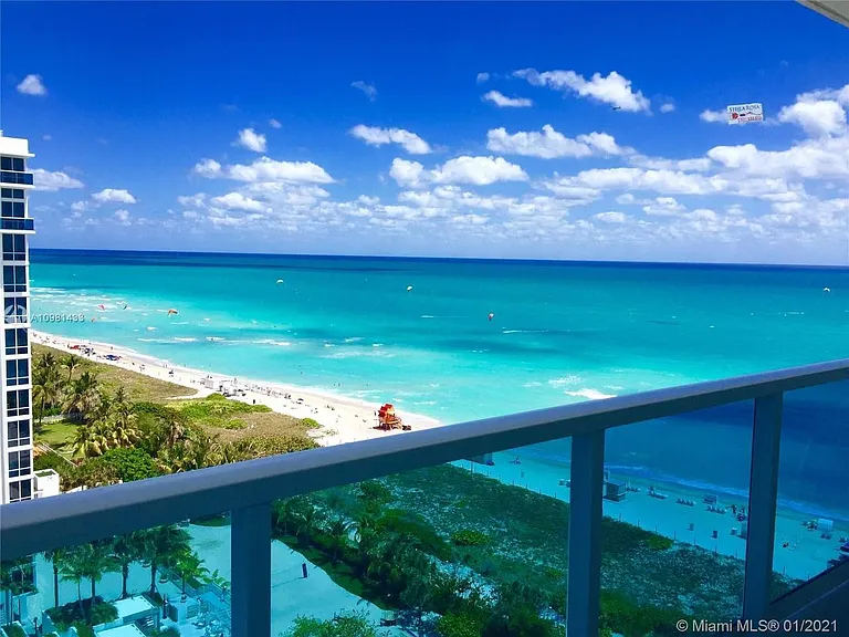 2301 Collins Ave #1015 — Photo 5