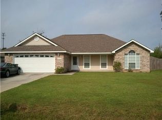 2625 N 8th St, Ocean Springs, MS 39564