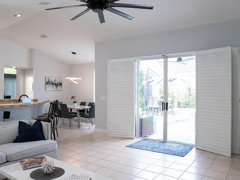 20710 NW 29th Ave — Photo 22