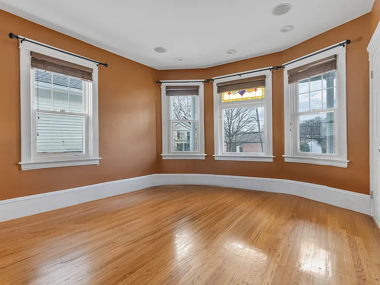 711 Academy Ave #2 — Photo 6