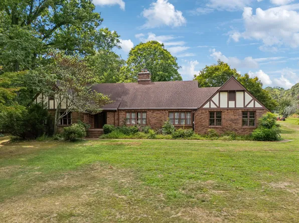 904 Westside Dr, Tullahoma, TN 37388