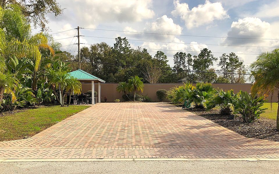From street looking at lot