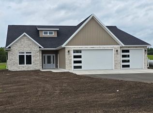 25340 Pelican River Dr, Detroit Lakes, MN 56501