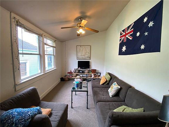 2nd image of 3914 Camp St APT D