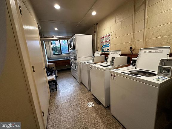 3rd image of 4545 Macarthur Blvd NW APT G5