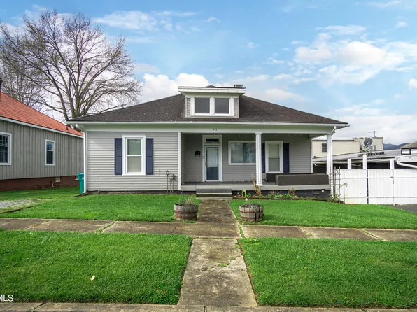 212 3rd St, Erwin, TN 37650