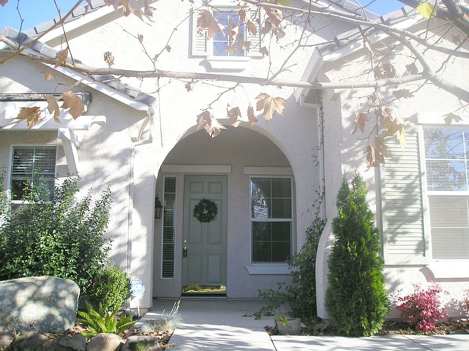 Inviting Entry