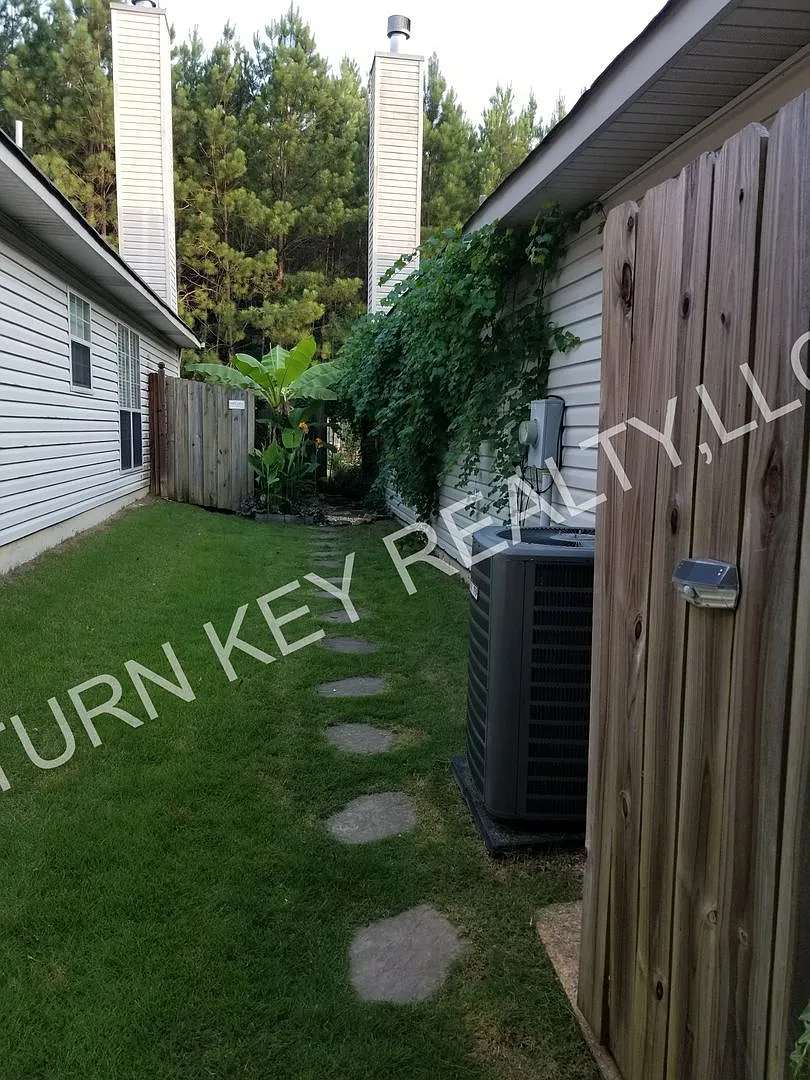 Home for rent in Sterrett, AL — Photo 2