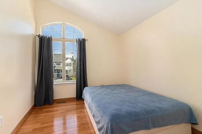 5873 Villa France Ave — Photo 26