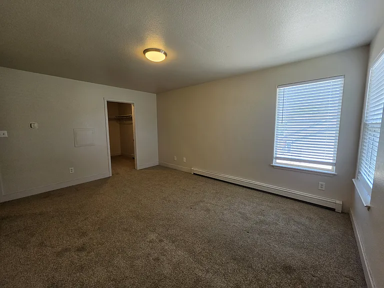 2978 Emerald Cir — Photo 5