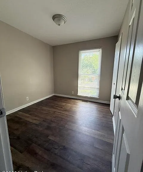 1514 Daverman Dr — Photo 10