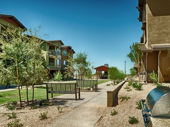 One North Scottsdale Apartments