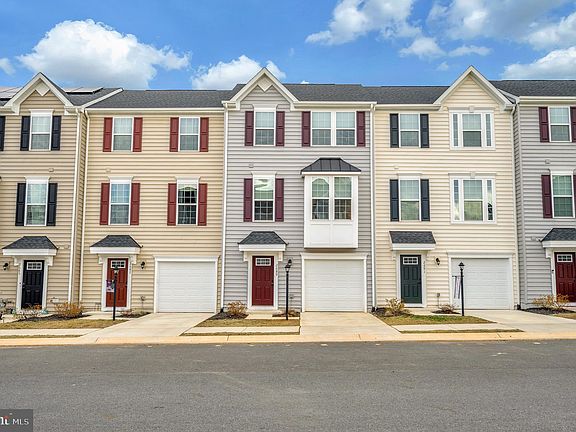 3rd image of 2689 Bears Den Dr