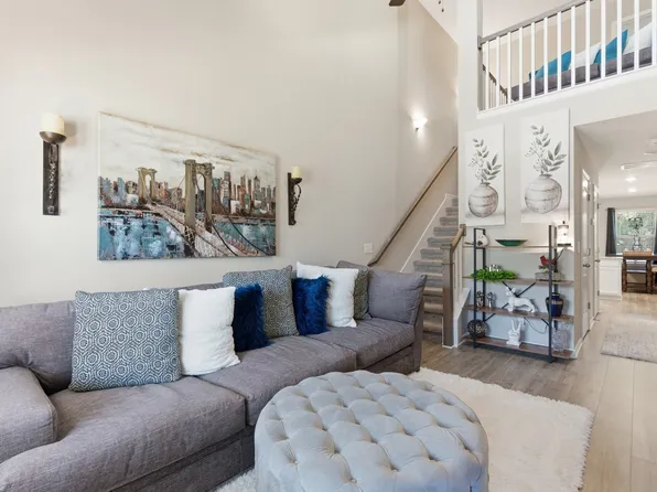 140 Rising Pvt Ln, Gallatin, TN 37066