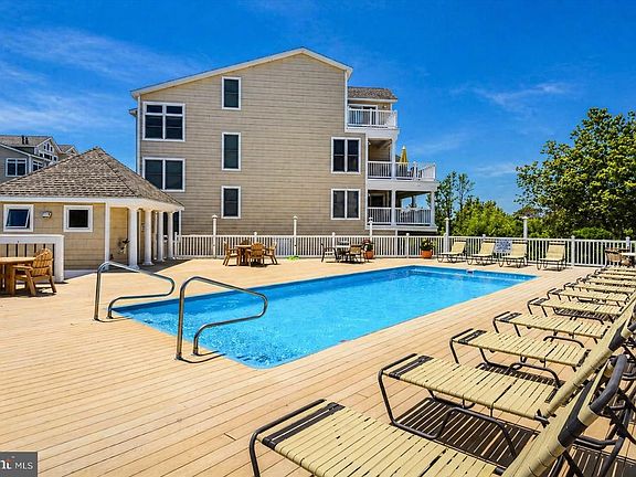 5th image of 40160 Salt Meadow Dr