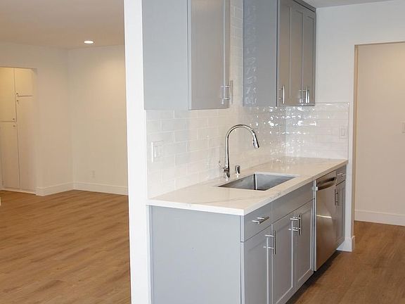 3rd image of 10020 Tabor St #3
