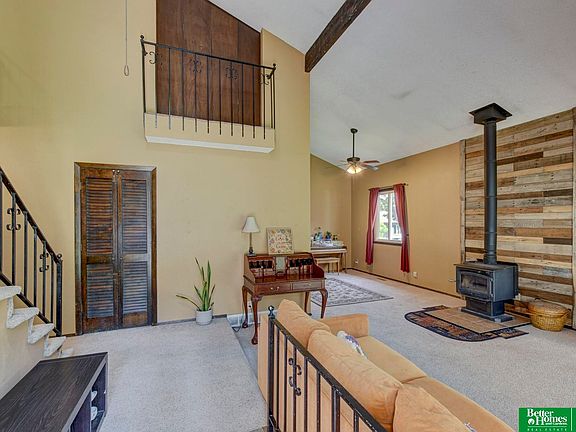 3rd image of 805 Vannornam Dr