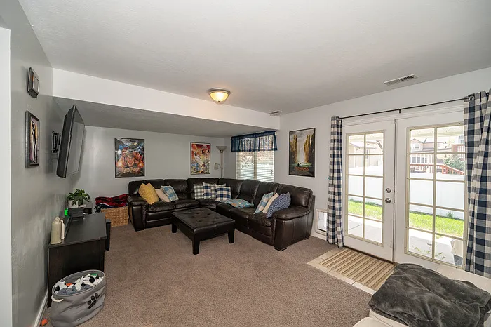 1045 W Ranch Park Dr — Photo 11
