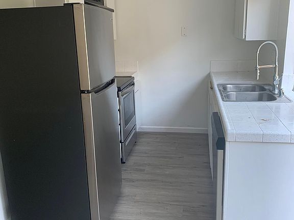 4th image of 6776 Beadnell Way #127