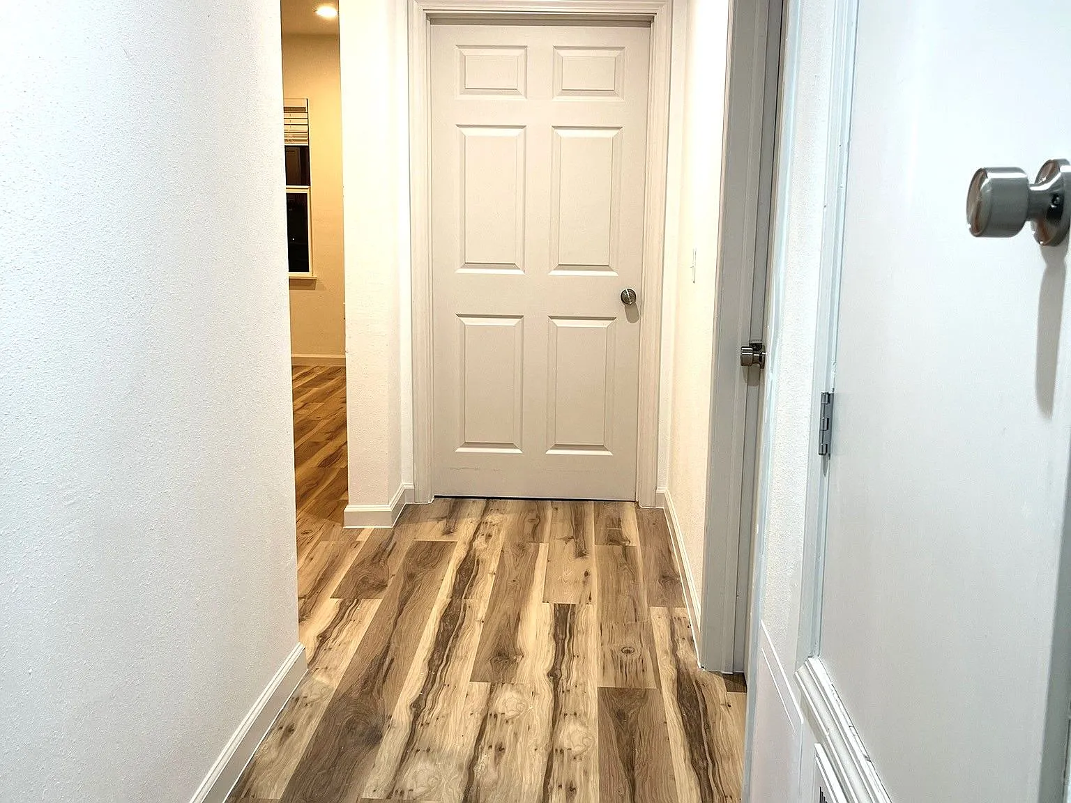 2 bed, 1.0 bath, 820 sqft, $950 — Photo 4