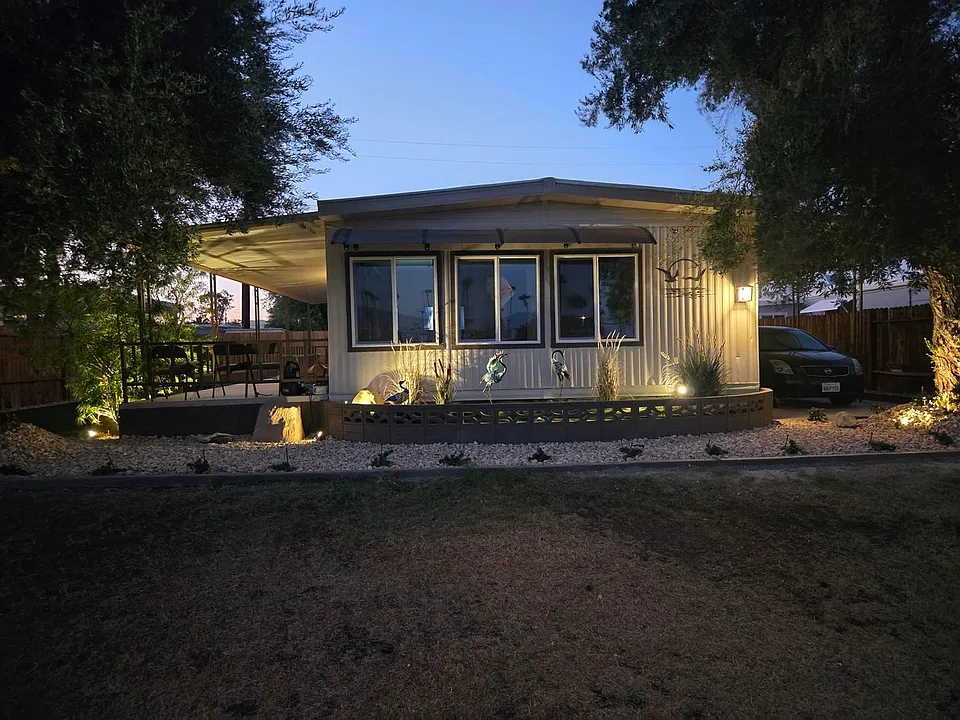 73537 Algonquin Pl