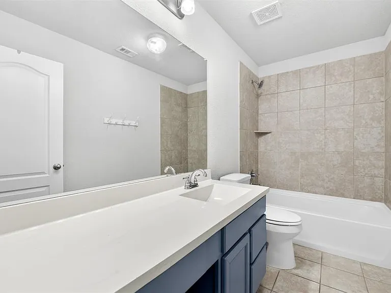 1425 Bull St — Photo 22